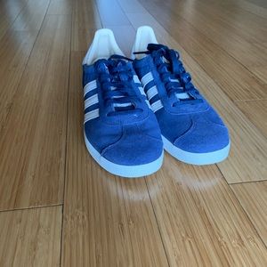 Women’s Adidas Sneakers
